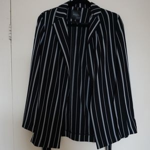 Black&White Striped Suit Set (Blazer and Skirt)